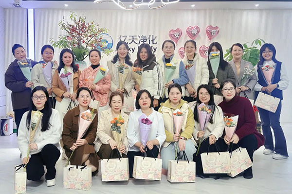 女神節(jié)丨祝你向陽(yáng)而生，光芒萬(wàn)丈！